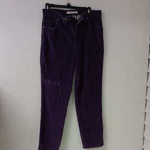 Bill Blass Women's Straight Leg Jeans in Deep Purple